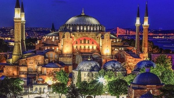 hagia-sophia-museum-by.jpg